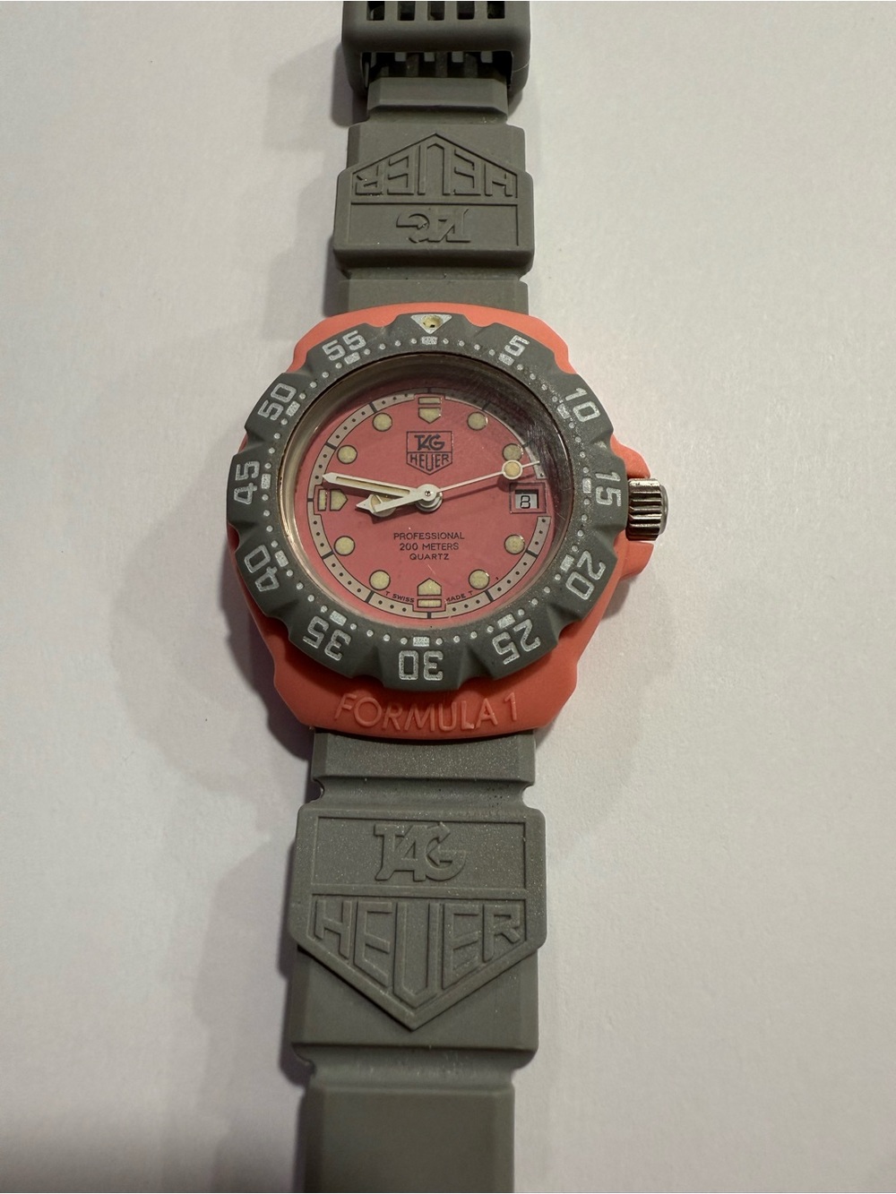 Tag Heuer Formula 1 200M Quartz Ref 360.508 Pink Dial Coral Vintage 90s Watch